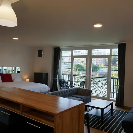 Residences Grande Jatte, Bord De Seine, 52m2 A 97m2, Hopital Americain A 600m Appartement