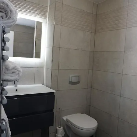 Residences Grande Jatte, Bord De Seine, 52m2 A 97m2, Hopital Americain A 600m