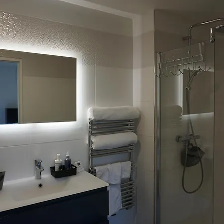 Residences Grande Jatte, Bord De Seine, 52m2 A 97m2, Hopital Americain A 600m