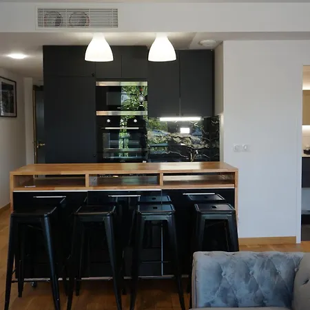 Residences Grande Jatte, Bord De Seine, 52m2 A 97m2, Hopital Americain A 600m Appartement